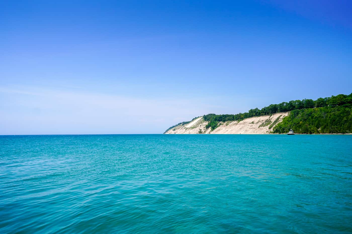 A Lily Love Affair shares Frankfort Beach and Frankfort Michigan travel guide